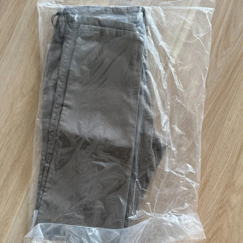 ** HARD TO FIND** NWT Duer T2X- Live Lite Slim 32X32